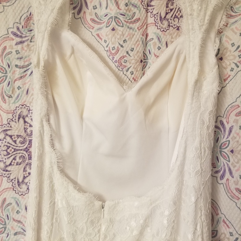 Lace Wedding Dress - Picture 5 of 8